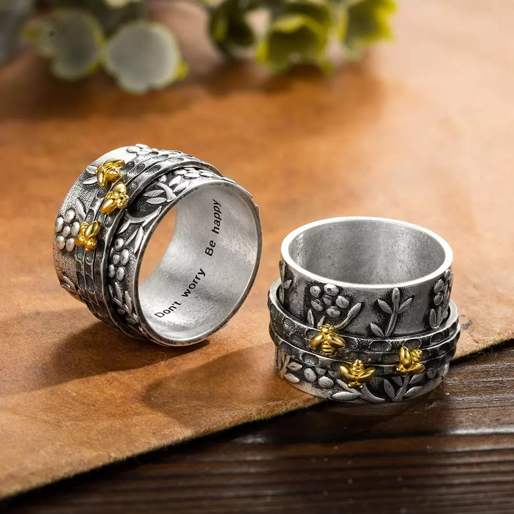 Personalized bee spinner ring in 925 sterling silver