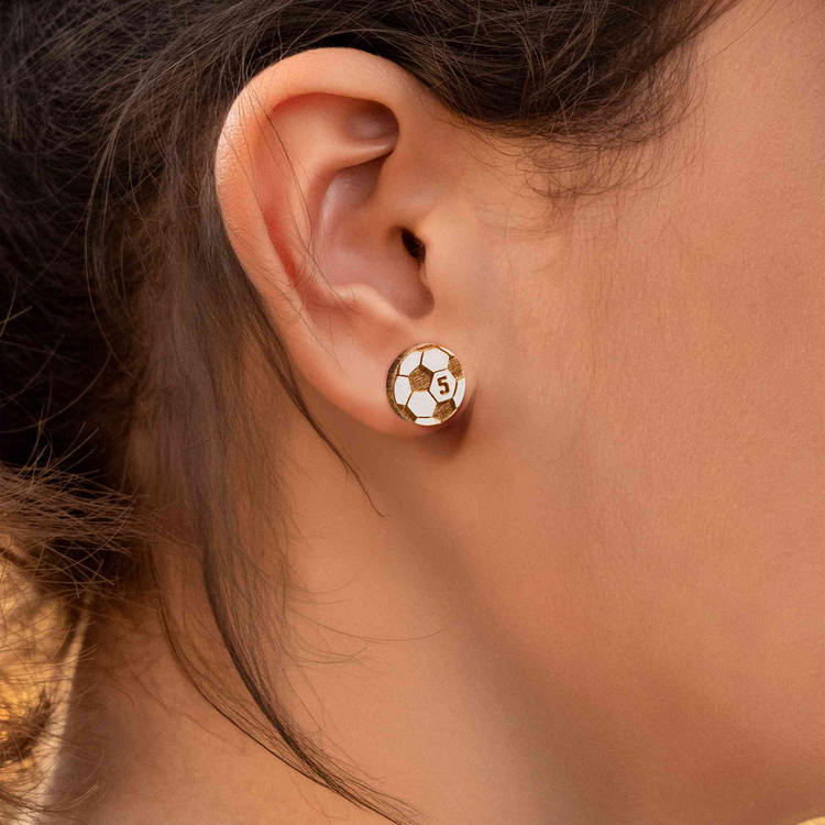 Personalized soccer number stud earrings
Engraved wood soccer earrings for sports lovers
Lightweight soccer mom earrings close up
Custom sports jewelry gift for soccer players
Wooden soccer stud earrings handmade design