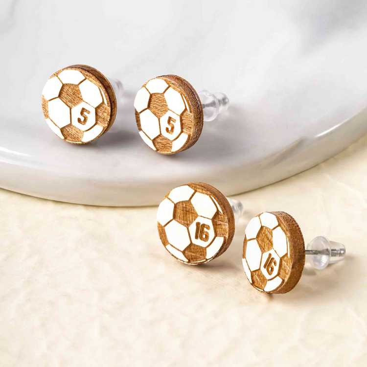 Personalized soccer number stud earrings
Engraved wood soccer earrings for sports lovers
Lightweight soccer mom earrings close up
Custom sports jewelry gift for soccer players
Wooden soccer stud earrings handmade design